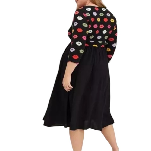 Torrid Jersey challis colorful lip print dress size 2-2X/18-20 - Picture 6 of 12